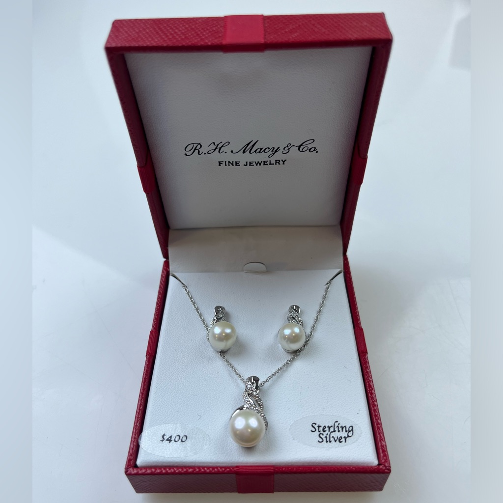R.H. Macy & Co. Sterling Silver Pearl Jewelry Set Hr12-1